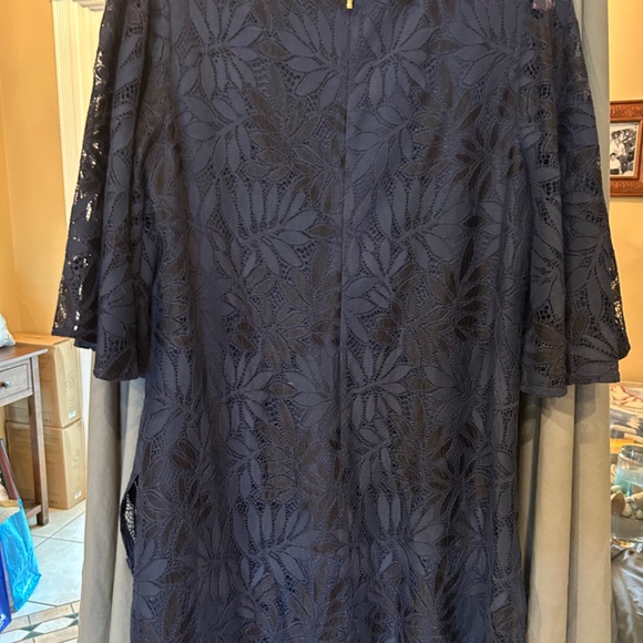 EUC Lilly Pulitzer Navy Romper size 12 - Picture 2 of 4